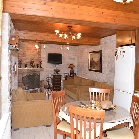 The Love Holiday House Tris Elies Bagian luar foto