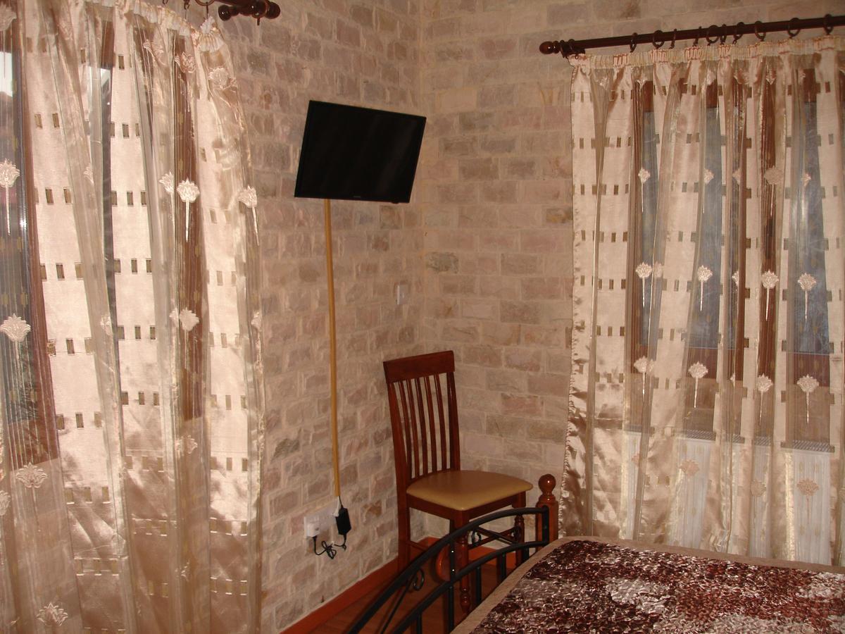 The Love Holiday House Tris Elies Bagian luar foto