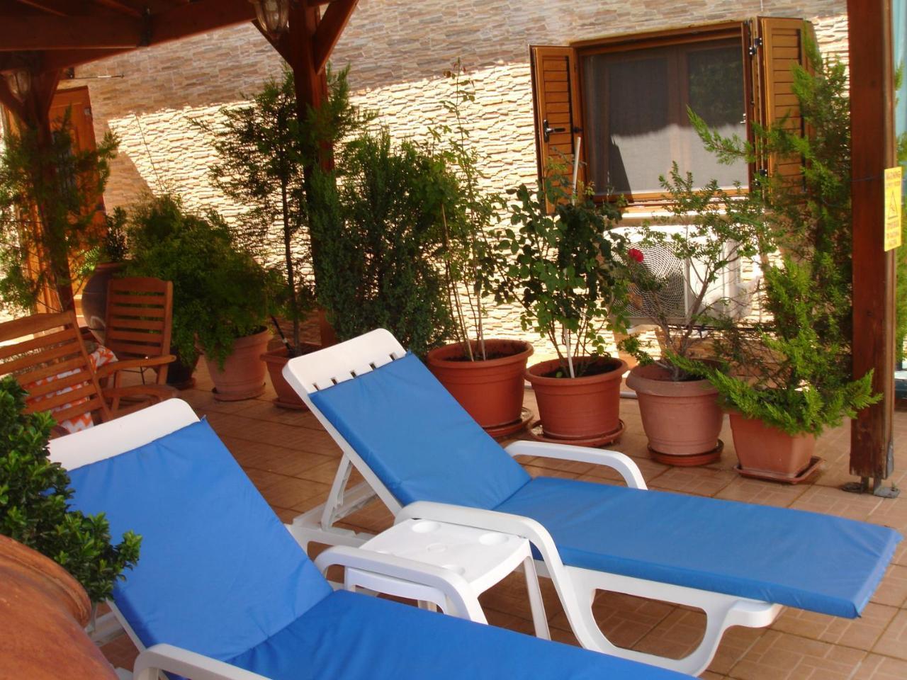 The Love Holiday House Tris Elies Bagian luar foto